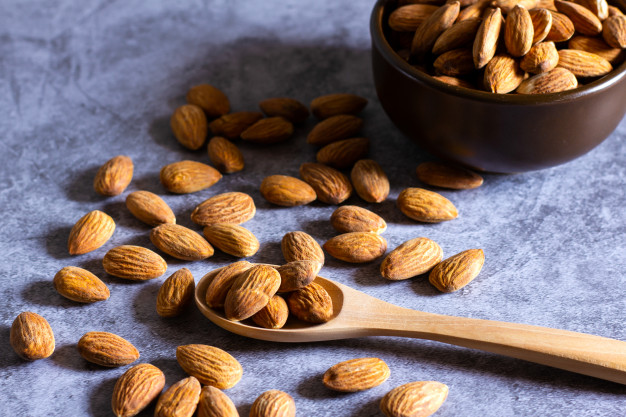 Almonds - What Happens When You Eat Them Everyday?  